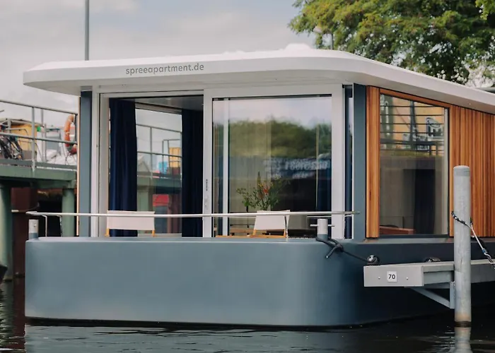 Hotel na wodzie Spreeapartment Mara 3*