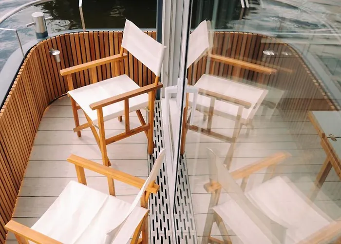 Spreeapartment Mara 보트호텔