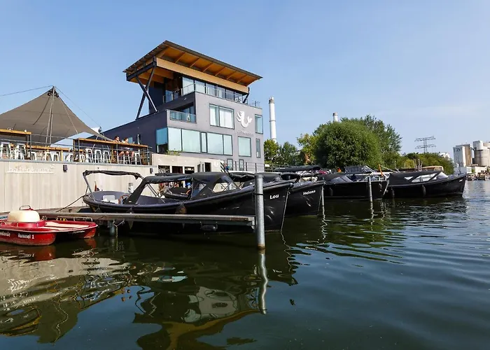 Spreeapartment Mara Botel 3*