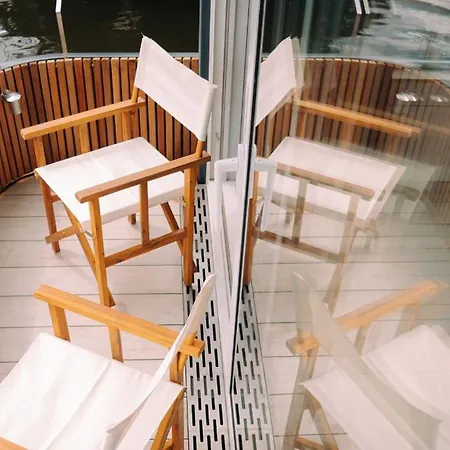 Spreeapartment Mara 보트호텔